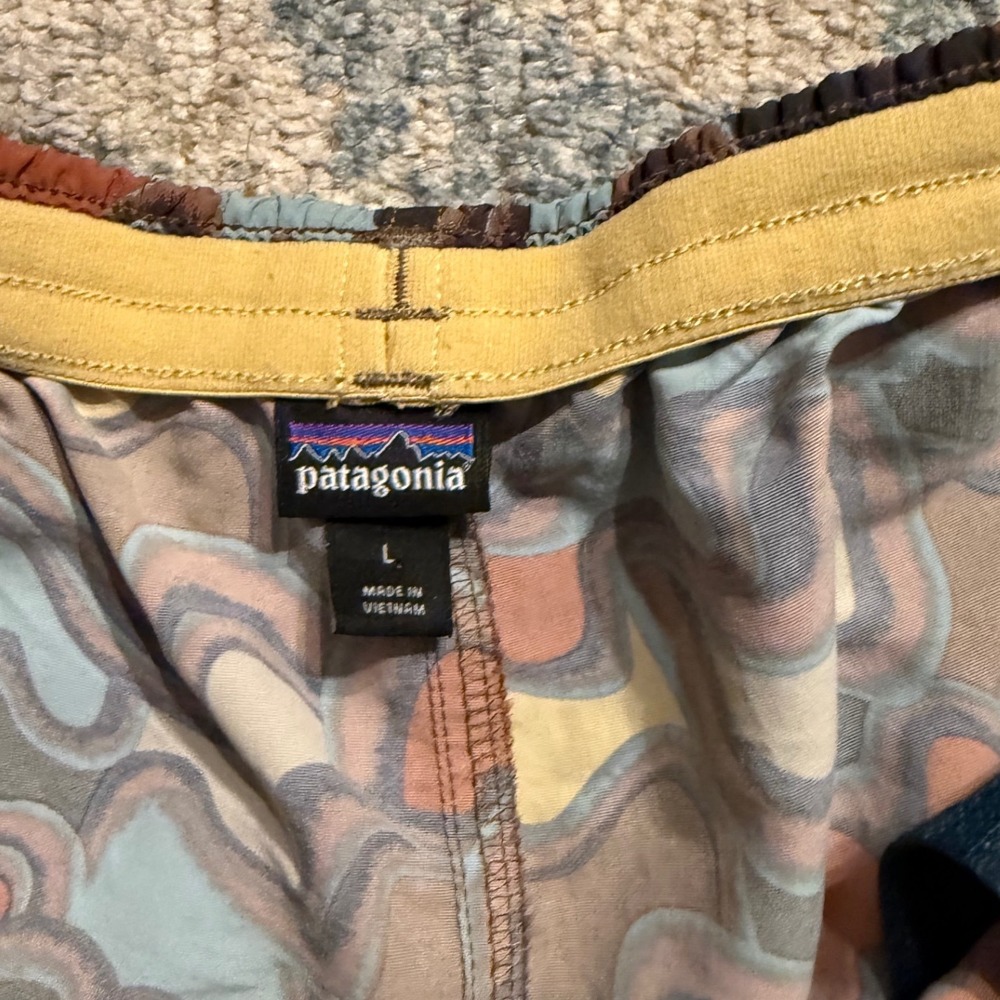 Patagonia Baggies Size Large Excellent Condition - Picture 3 of 5